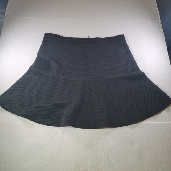 Calvin Klein Black Textured Flared Skirt With Back Zipper Closure Size 14 - Picture 1 of 8